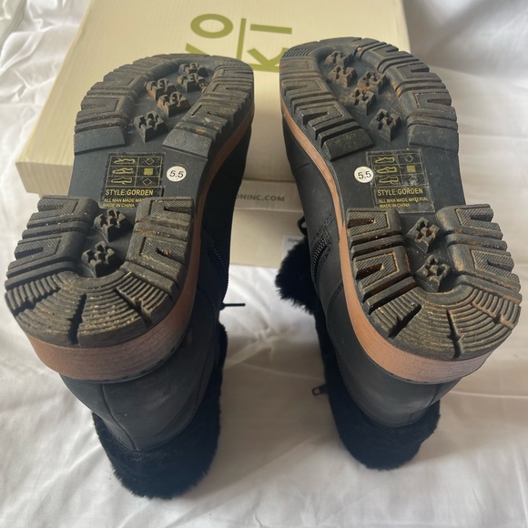 Women’s Yoki black lace up boots size 5.5 - Picture 4 of 5